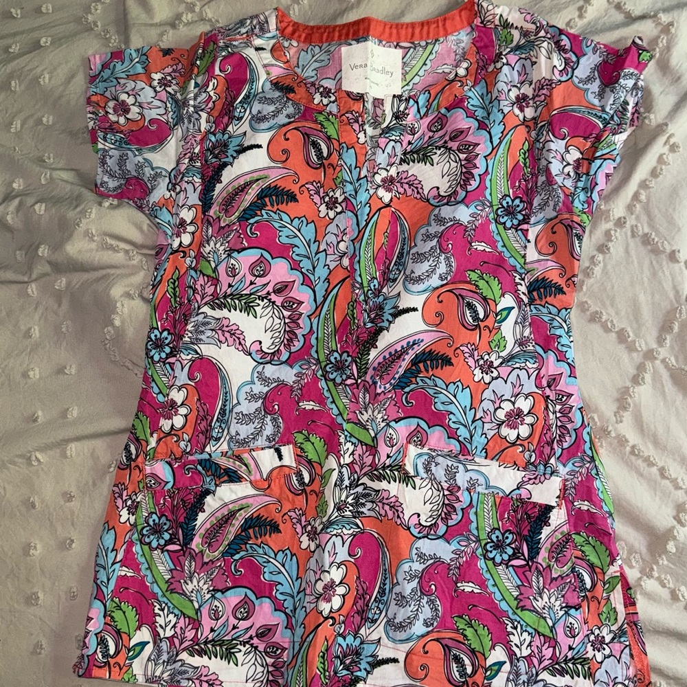 Vera Bradley Bright Paisley Scrub Top